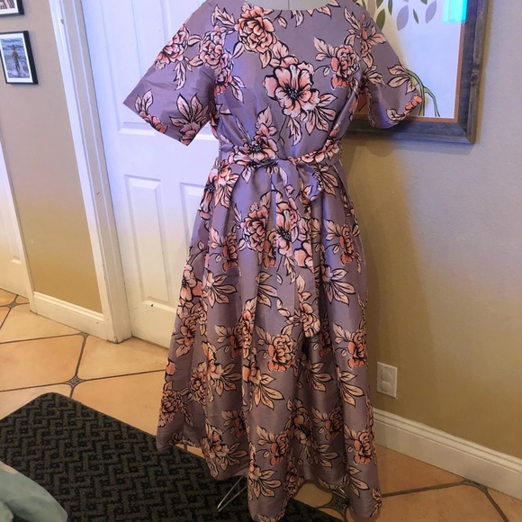 Eshakti formal 3/4 sleeve floral dress w/ a sheen to it, sz 2X - Picture 2 of 6